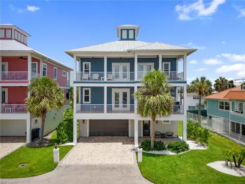 270 Delmar Ave, Fort Myers Beach, FL 33931