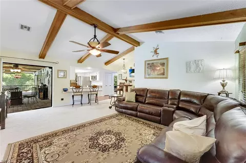1725 SE 9th Ter, Cape Coral, FL 33990