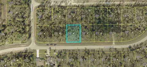 246 Woodburn Dr, Lehigh Acres, FL 33972