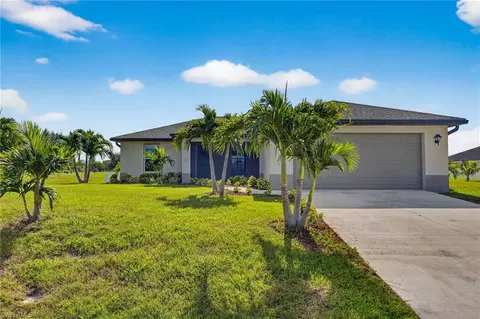 3017 NE 4th Pl, Cape Coral, FL 33909