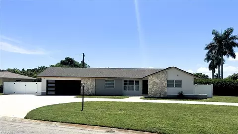 5020 Westminster Dr, Fort Myers, FL 33919