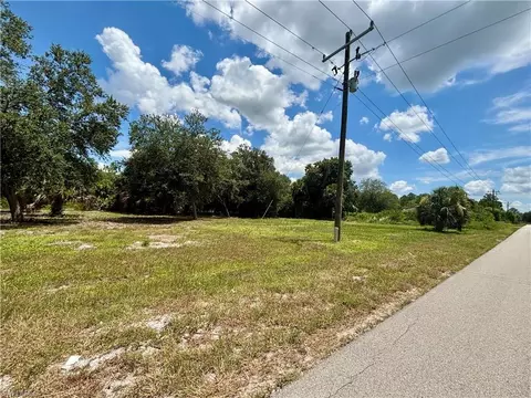 4405 E 2nd St, Lehigh Acres, FL 33936
