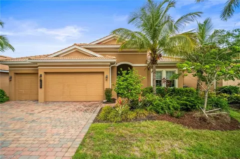 2851 Royal Gardens Ave, Fort Myers, FL 33916