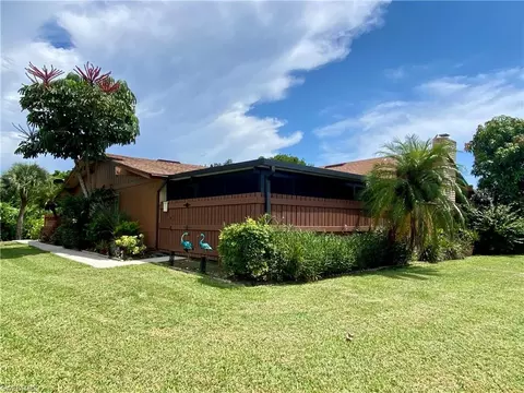 5647 Foxlake Dr, North Fort Myers, FL 33917
