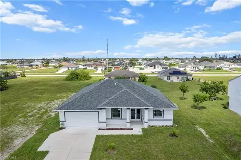 2020 NE Juanita Pl, Cape Coral, FL 33909