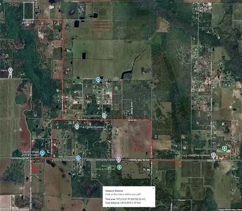 Mahogany Ave, Labelle, FL 33935