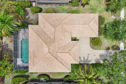 367 Saddlebrook Ln, Naples, FL 34110 photo 29