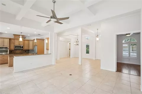 367 Saddlebrook Ln, Naples, FL 34110 photo 5