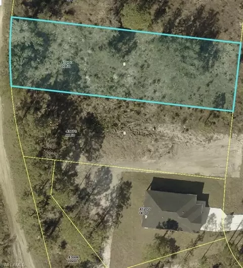 1889 Marcus Ct, Lehigh Acres, FL 33972