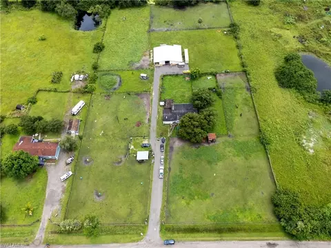 5561 Pangola Rd, Fort Myers, FL 33905