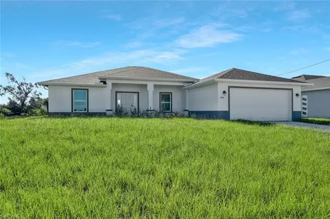 1905 NE 21st Ave, Cape Coral, FL 33909