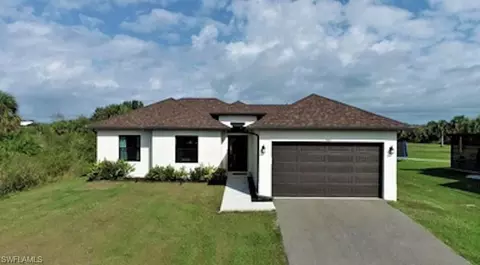 585 41st Ave NW, Naples, FL 34120