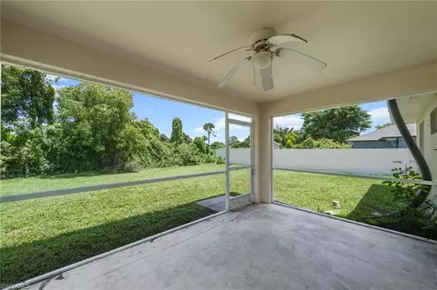 117 SE 10th Ter, Cape Coral, FL 33990