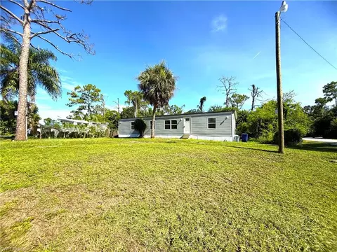 1982 Laurel Ln, North Fort Myers, FL 33917