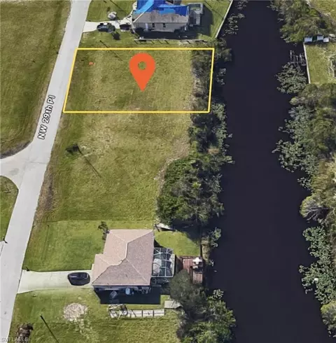 10 NW 29th Pl, Cape Coral, FL 33993