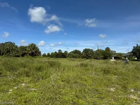 1017 Comet Ave S, Labelle, FL 33935