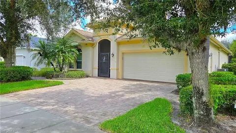 26317 Stonewall Ln, Bonita Springs, FL 34135