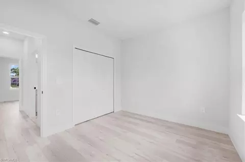 Bedroom - 4867 Myrtle Beach Dr, Sebring, FL 33872 photo 2 of 6