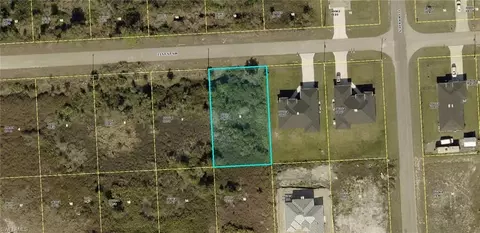 2805 21st St SW, Lehigh Acres, FL 33976