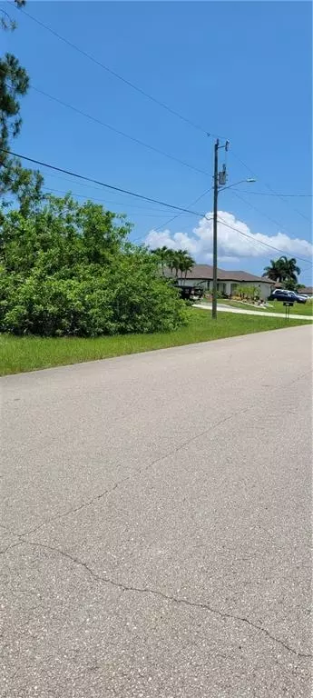  2504 NW 24th Ter, Cape Coral, FL 33993 photo 3