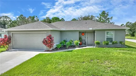 2717 51st St SW, Lehigh Acres, FL 33976