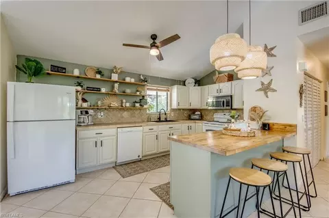 10600 Habitat Trl, Bokeelia, FL 33922