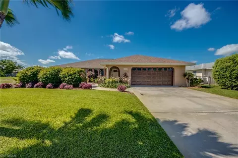 1220 SE 19th Ln, Cape Coral, FL 33990