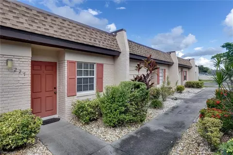 6300 S Pointe Blvd #227, Fort Myers, FL 33919