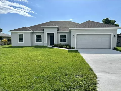 926 SE 23rd Pl, Cape Coral, FL 33990