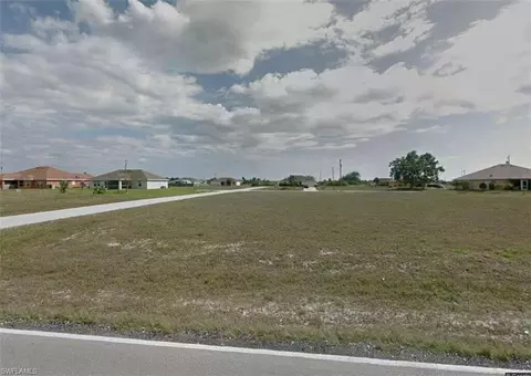 500 Kismet Pkwy W, Cape Coral, FL 33993