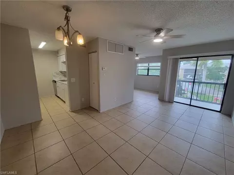 5303 Summerlin Rd #310, Fort Myers, FL 33919