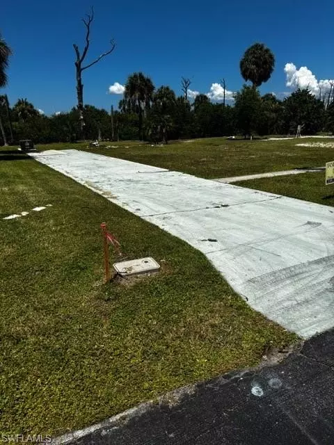 13711 Dowitcher Dr, Fort Myers, FL 33908