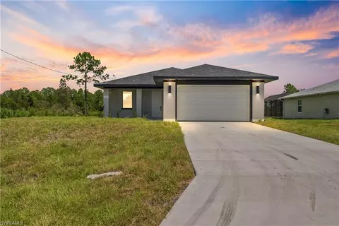 3108 53rd St W, Lehigh Acres, FL 33971