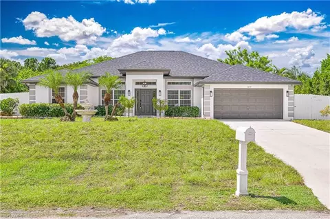 1210 Albemarle Cir, Lehigh Acres, FL 33936
