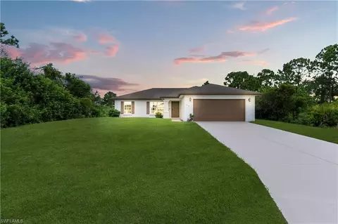 418 Palmyra Ave, Lehigh Acres, FL 33974