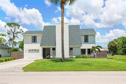 4648 Sierra Ln, Bonita Springs, FL 34134