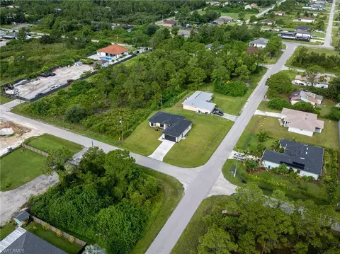 View/Area - 2101 W 9th St, Lehigh Acres, FL 33972 photo 5 of 7