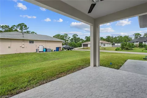 Exterior - 2101 W 9th St, Lehigh Acres, FL 33972 photo 1 of 4
