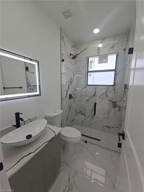 Bath - 2101 W 9th St, Lehigh Acres, FL 33972 photo 1 of 5