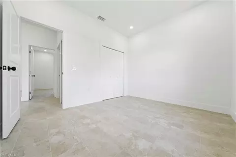1075 Barnett St E, Lehigh Acres, FL 33974 photo 16