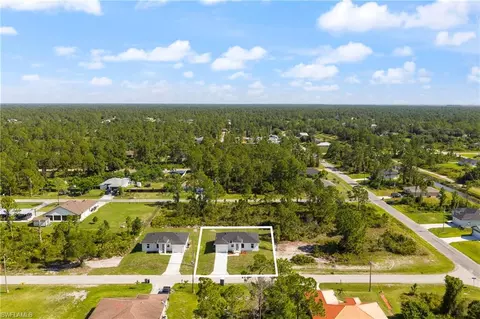 1075 Barnett St E, Lehigh Acres, FL 33974 photo 20