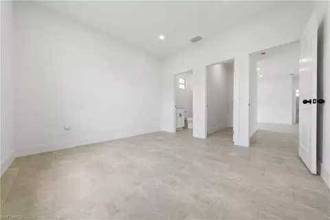 1075 Barnett St E, Lehigh Acres, FL 33974 photo 13