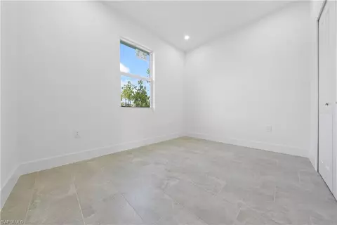 1075 Barnett St E, Lehigh Acres, FL 33974 photo 18