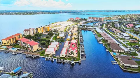 4006 SE 20th Pl #5, Cape Coral, FL 33904