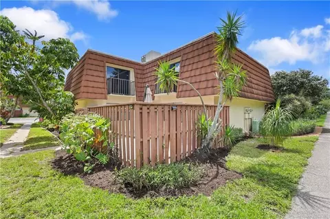 5224 Cedarbend Dr #4, Fort Myers, FL 33919