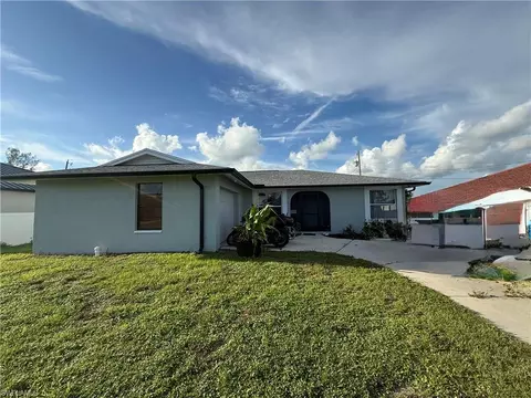 421 SW 21st Ter, Cape Coral, FL 33991