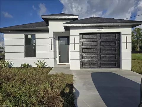 713 Desoto Ave, Lehigh Acres, FL 33972