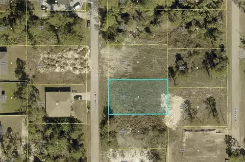2912 Elaine Ave N, Lehigh Acres, FL 33971