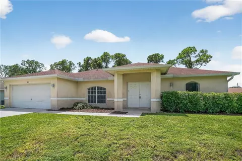 8811 Buckingham Rd, Fort Myers, FL 33905