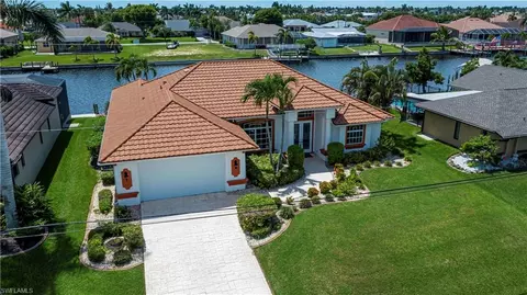 2516 SW 37th Ter, Cape Coral, FL 33914